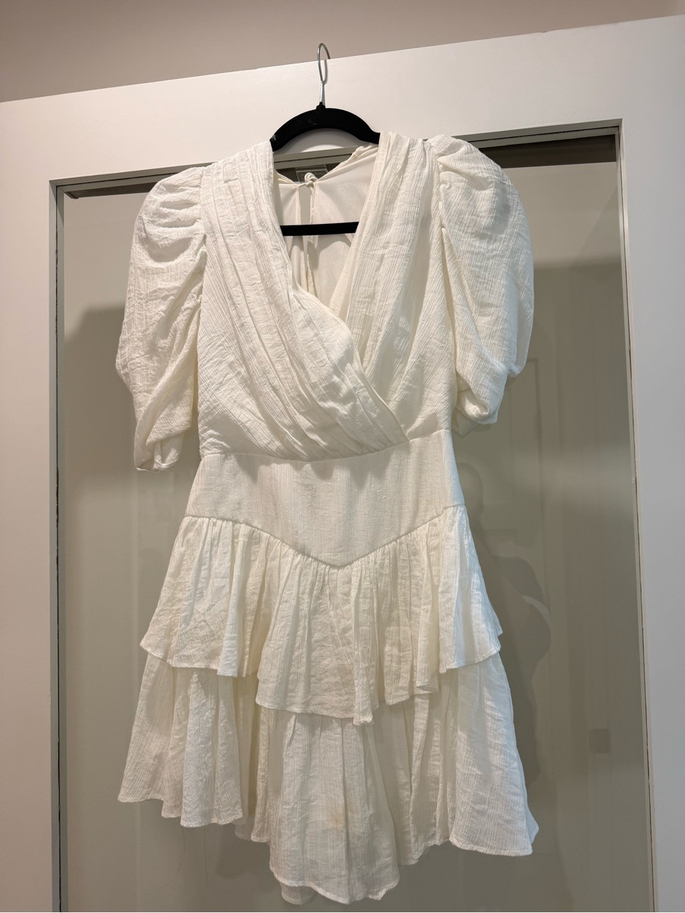 DO+BE White Tiered Puff Sleeve Mini Dress